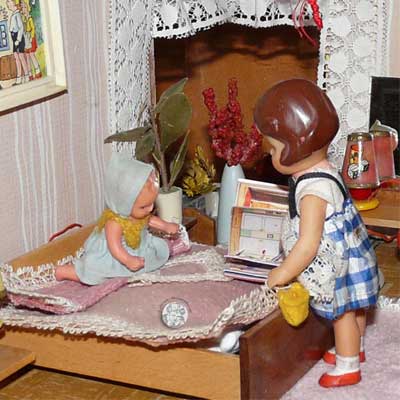 ARI-Puppen in Originalkleidung, 50er Jahre