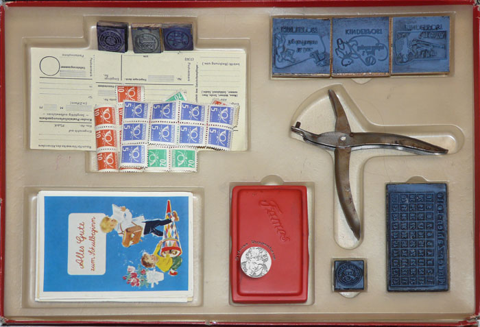 DDR-Kinderpost von Famos